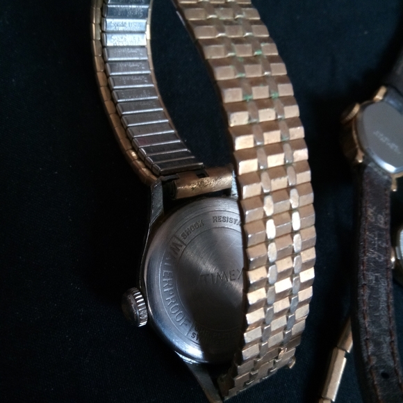 Lot of five small vintage timex watches - Picture 8 of 13